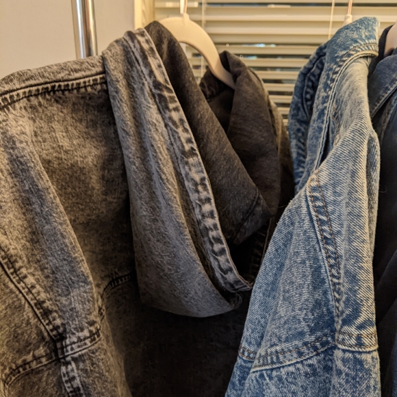 Cropped Urban Outfitters Denim Jacket - Picture 4 of 4